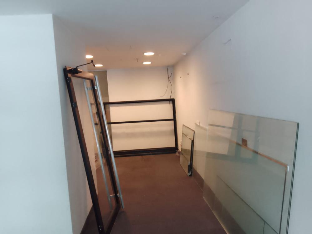 Slika 4 - Bulevar Kralja Aleksandra,  Lokal na prodaju, 377m2, 1.450.000€